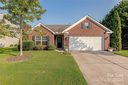 15212 Edgewater Forest Lane sold home in Charlotte, SC