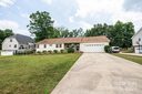 106 Cabin Creek Drive sold home in Hudson, SC