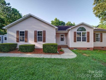 105 W Panther Creek Road sold home in Wiltshire Creek, Troutman, NC