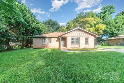 708 Hickory Court