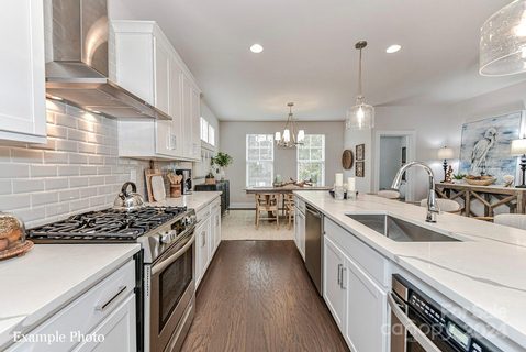 136 Wesser Street sold townhome in Davidson Walk, Davidson, NC