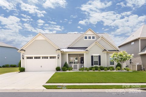 1181 Castle Road sold home in Queensbridge, Fort Mill, SC