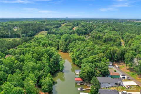 2033 Beauhaven Lane active lot in Reflection Pointe, Belmont, NC