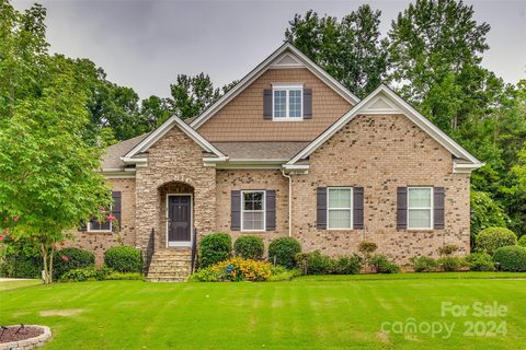 2206 Madeira Circle
