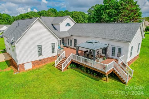521 Willow Landing Drive 49 sold home in Willow Creek, York, SC