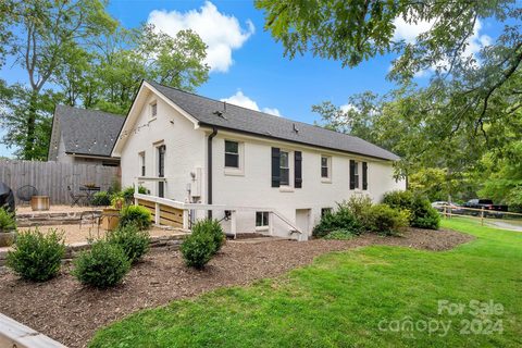 324 Mccoy Cove Road sold home in C P Kerlees Add, Black Mountain, NC
