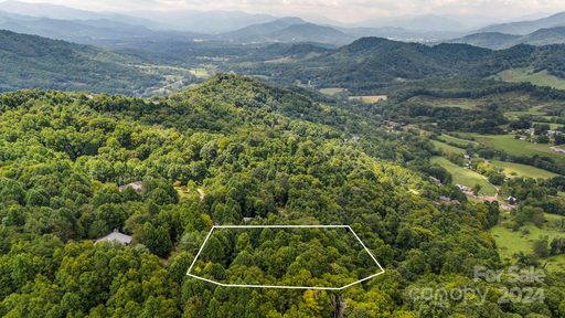 1373 Hunters Ridge Road sold lot in Hunters Ridge, Canton, NC