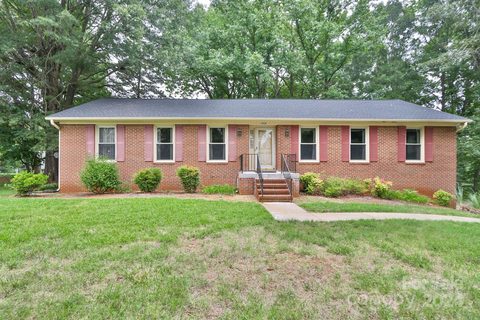 7030 Bridgewood Road sold home in Clemmons West, Clemmons, NC