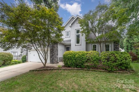 Previously sold for $710,000