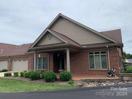 473 26th Avenue sold home in Abingdon, Hickory, NC