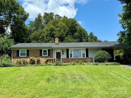 207 Stacy Street sold home in Mountainview, Morganton, NC