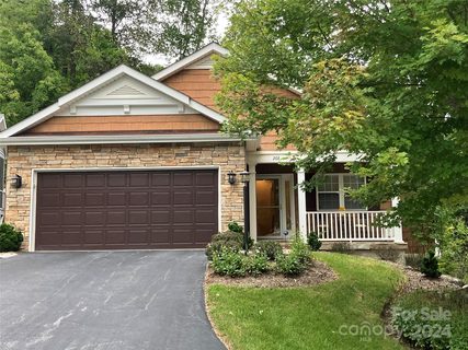 268 Shaws Creek Farm Road sold townhome in Shaws Creek Farm, Hendersonville, NC