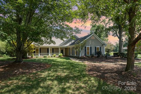 7911 Surry Lane sold home in Country Hills, Indian Trail, NC