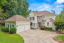 16201 Crest Cove Road sold home in Charlotte, SC