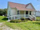 105 Cloverbrook Drive sold home in Clover, SC