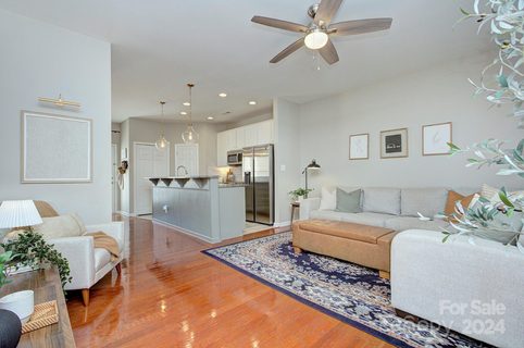 15312 Crossing Gate Drive