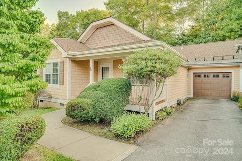 44 Avonlea Lane