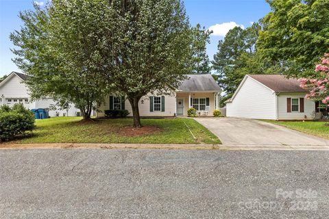 3946 Old Glory Drive sold home in Colonial Hills, Concord, NC