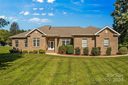 2427 Falcon Lane sold home in Statesville, SC