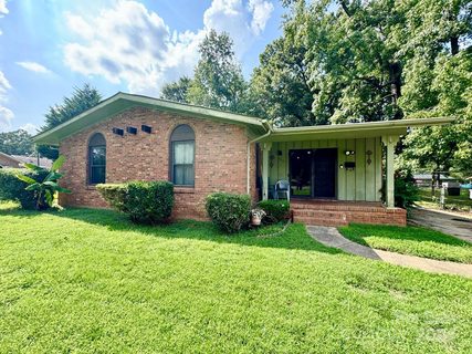 738 Vickery Drive sold home in Green Meadows, Charlotte, NC