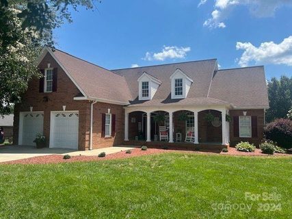 234 Seven Springs Loop sold home in Seven Springs, Statesville, NC