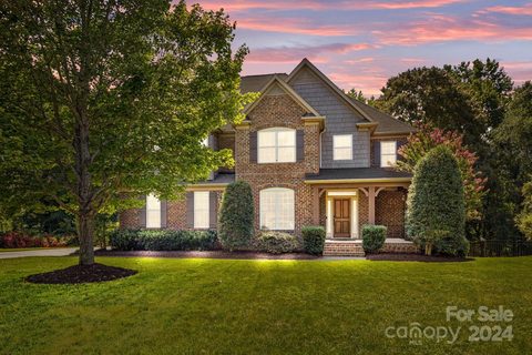 712 Glenn Allen Way sold home in Stanton Heights, Fort Mill, SC