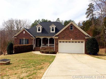 1335 Clinton Court sold home in Eastland Hills, Iron Station, NC