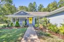 6815 Barrette Place sold home in Charlotte, SC