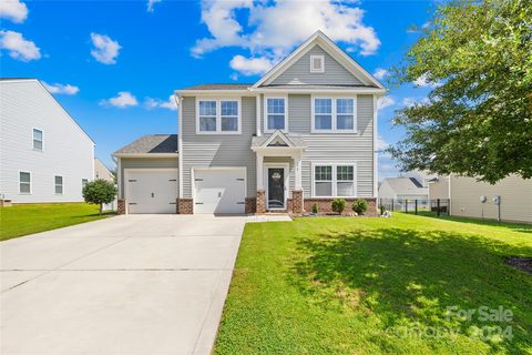 378 Moses Rhyne Drive sold home in Rhynes Trace, Mount Holly, NC