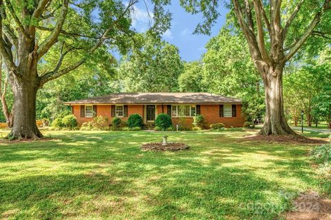 9101 Westminister Drive sold home in Westminster Park, Huntersville, NC