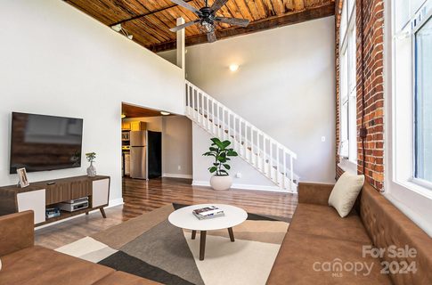 201 Hoskins Road 316