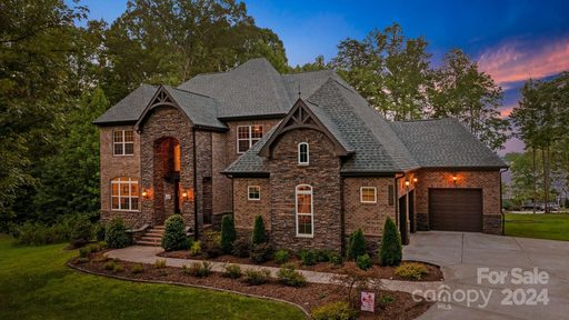7086 Hawk Shadow Lane sold home in Harbor Oaks, Denver, NC