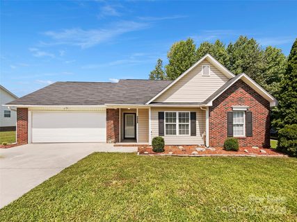 2459 Hawk Ridge Drive sold home in Hawks Ridge, Gastonia, NC