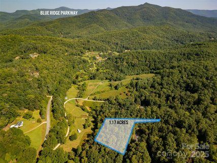 Lot 8 Sweetwater Ridge Road active lot in Sweetwater Ridge, Balsam Grove, NC