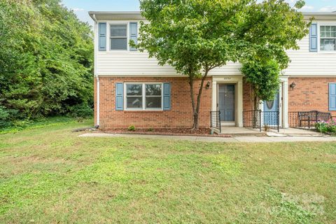 8834 Hunter Ridge Drive