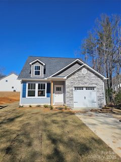 212 Slade Lane
