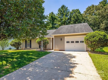 438 Glensprings Drive