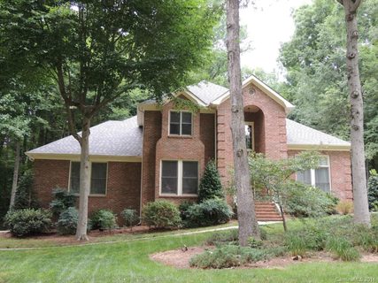 9909 Lampkin Way