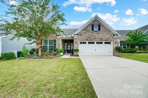 370 Kentmere Lane sold home in Summerhouse at Paddlers Cove, Clover, SC