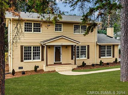 1707 Redcoat Drive sold home in Queens Grant, Charlotte, NC