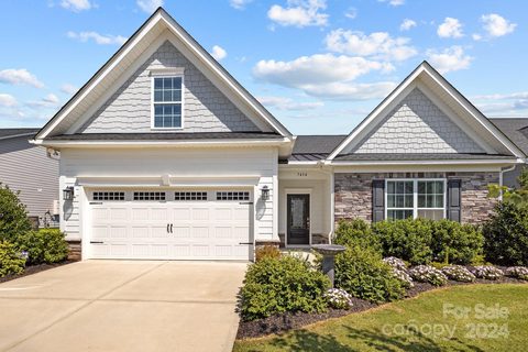 7414 Clouds Rest Drive sold home in The Villas at Covington, Indian Land, SC