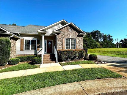 4158 Pickering Drive sold townhome in Thornbury Village, Hickory, NC