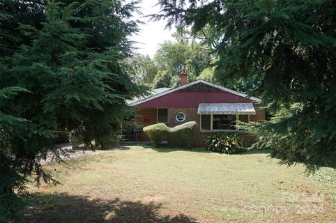 2017 Russell Avenue