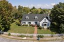 1134 Highland Avenue sold home in Hendersonville, SC