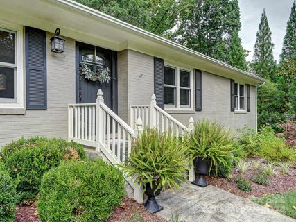 5 Woodcrest Road sold home in Grovewood Park, Asheville, NC