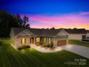 184 Greythorn Drive sold home in Statesville, SC