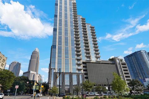 333 W Trade Street 1409