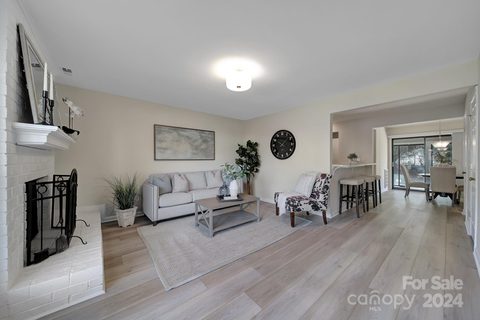10943 Carmel Crossing Road sold townhome in Carmel Crossing, Charlotte, NC