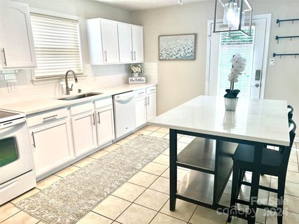 2019 Dunsmore Lane