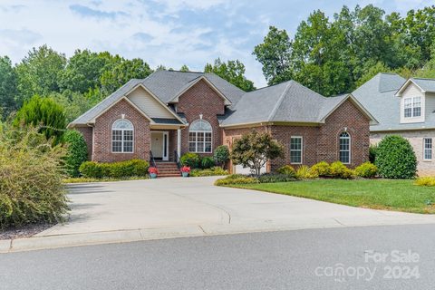 285 River Birch Circle sold home in The Woodlands, Mooresville, NC